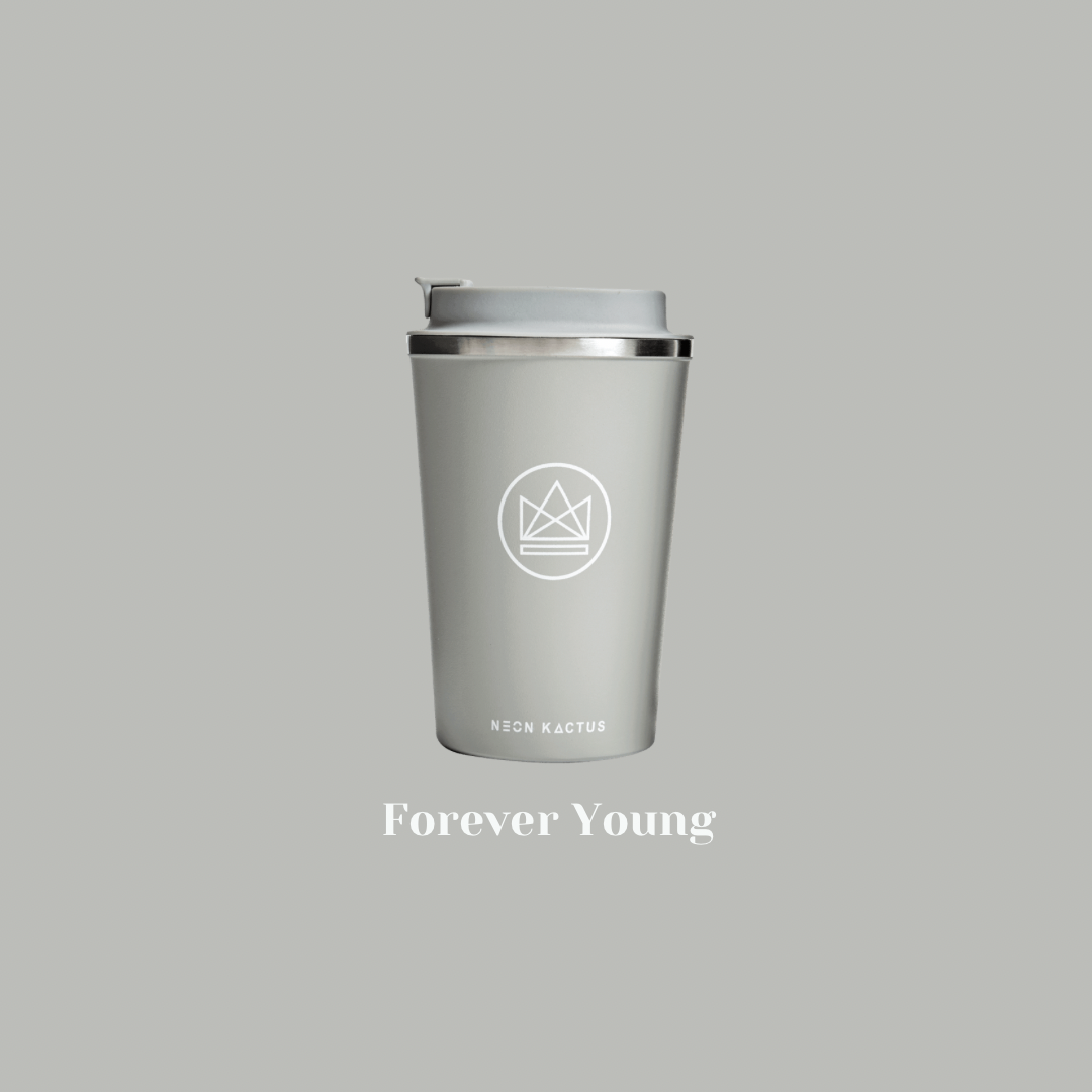 Eco-friendly and insulated cup for stylish and sustainable coffee enjoyment