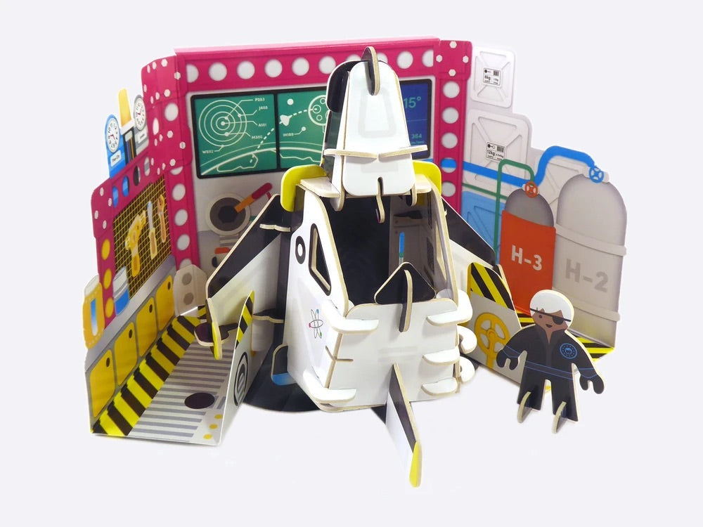 PlayPress Space Ranger - Eco-friendly set for imaginative and sustainable galactic adventures.