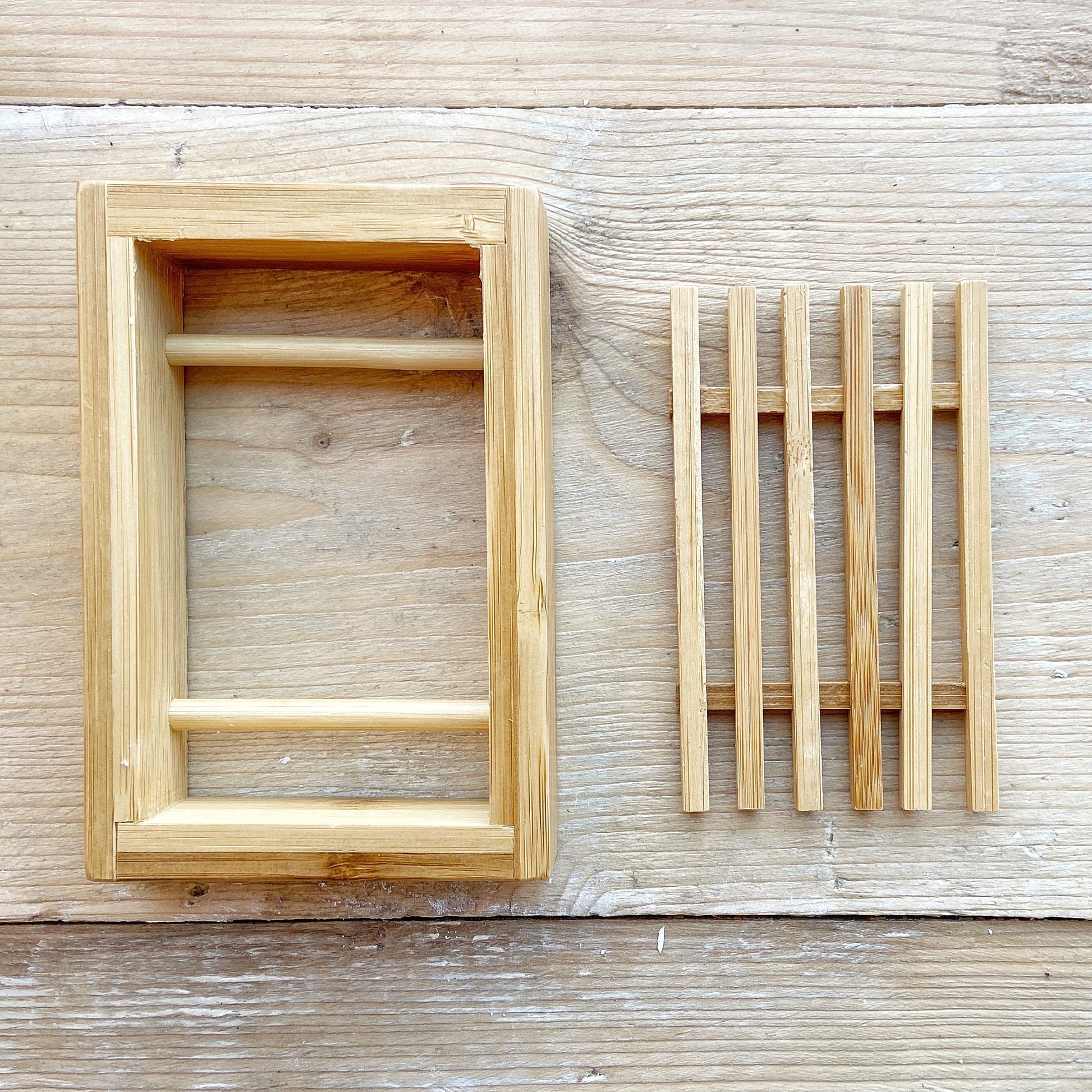 Bamboo Soap Dish - Eco-friendly soap holder made from bamboo